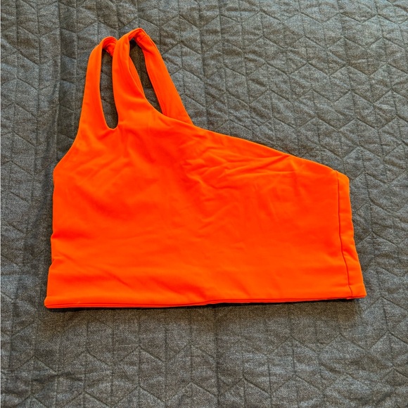 Fabletics workout set! - Picture 4 of 6
